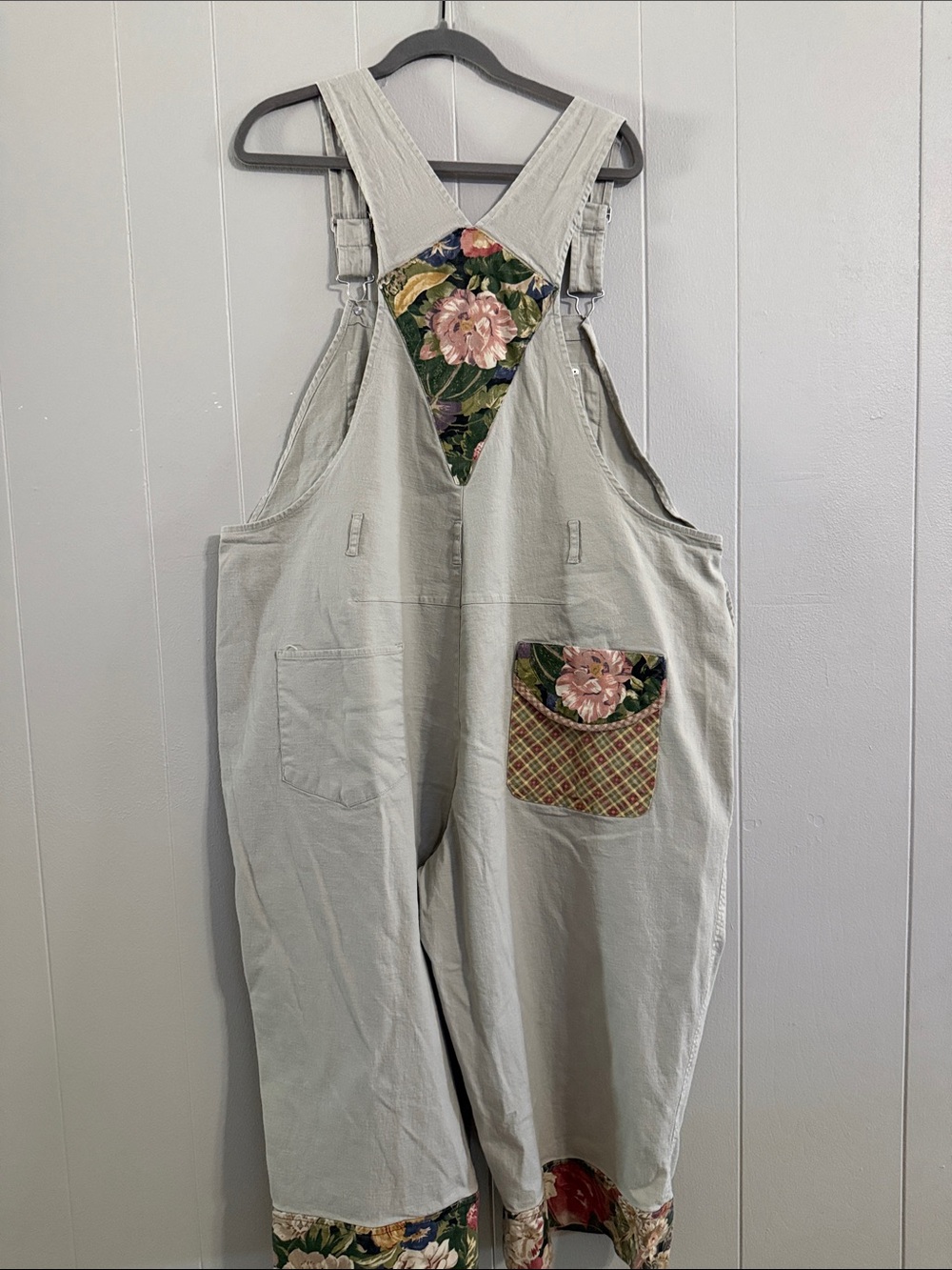 Cream Floral-Bib Women's Overalls with Contrasting Trim - Picture 7 of 11